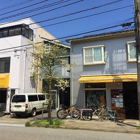 Toolate Guesthouse Toyama Exterior photo